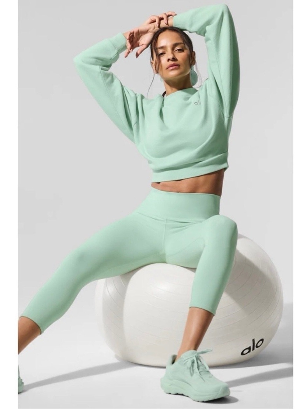 Mint Green Alo Yoga Crewneck Sweatshirt Size Small